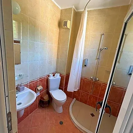 415 Szálloda 2*
